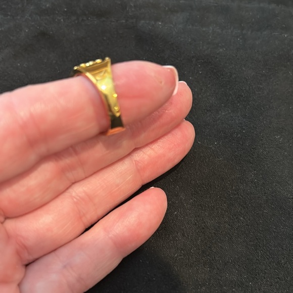 18kt over sterling Emerald ring! Beautiful! Size 5 - Picture 4 of 5